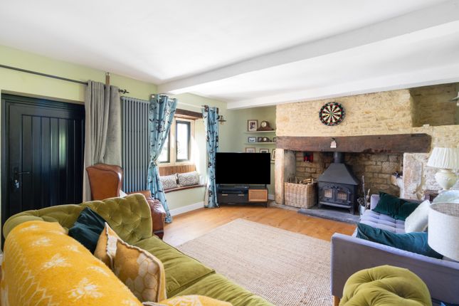 Willow Tree Cottage, Oxlynch Lane, Stonehouse photo 4