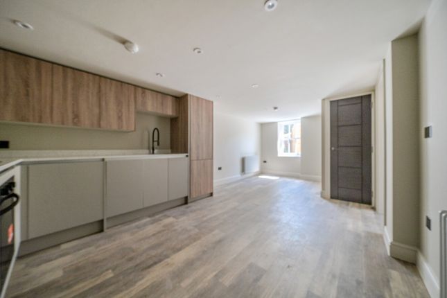 Lime Tree House- Apartment 3,, Juniper Gardens, Hampshire photo 2