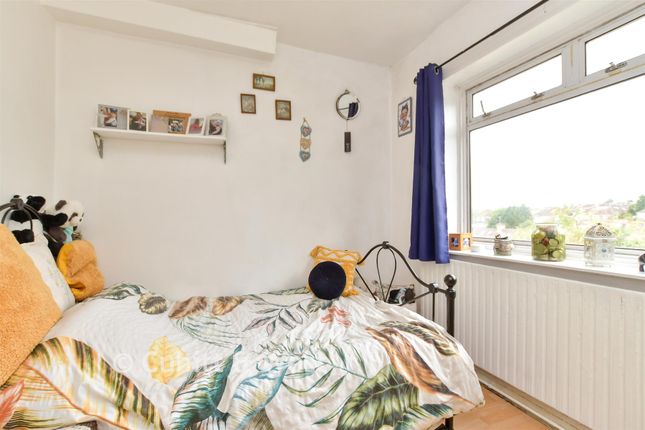 186, Carden Avenue, Brighton photo 4