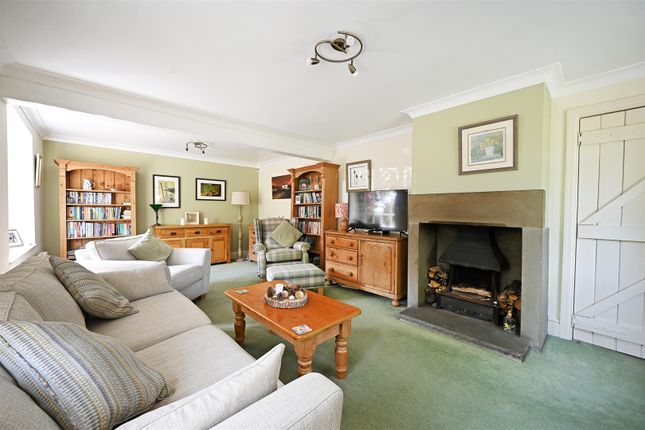 Foxglove Cottage, Forresters Lane, Dronfield photo 3
