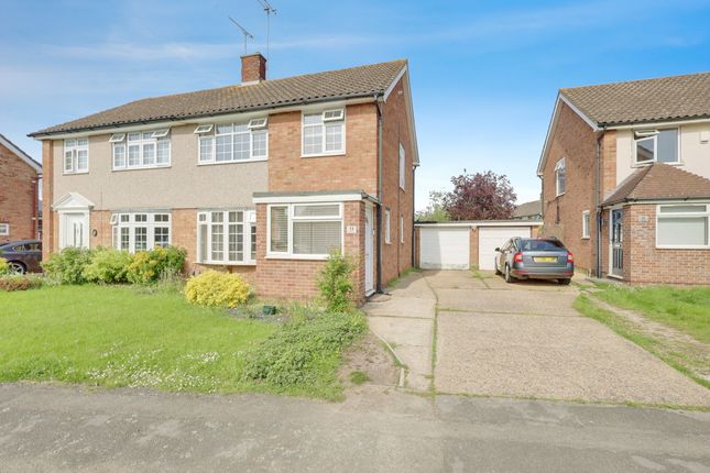 Thumbnail Semi-detached house for sale in Hawksway, Basildon