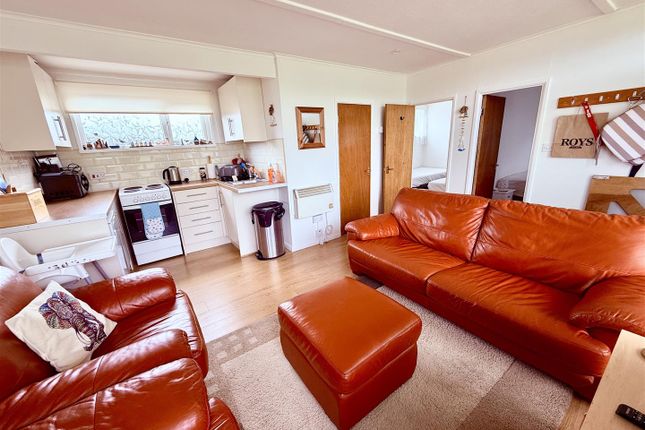 187, Broadside Chalet Park, Stalham photo 2