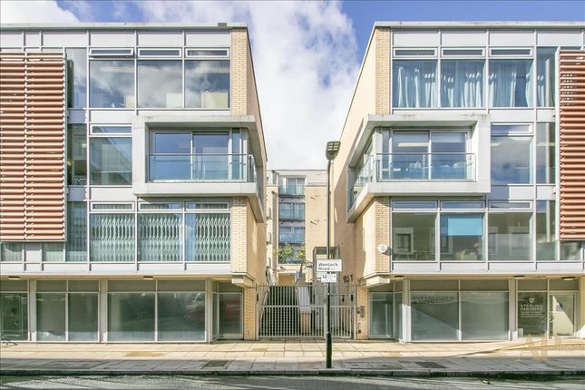 Flat to rent in Estilo Apartments, Wenlock Road, London