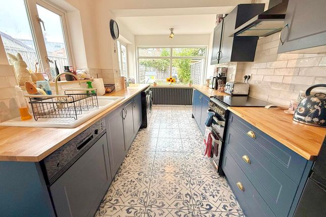 81, Waterlow Road, Dunstable photo 3