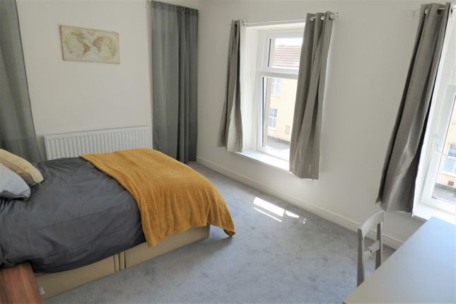 Shared accommodation to rent in Port Tennant Road, Port Tennant, Swansea SA1, Swansea,