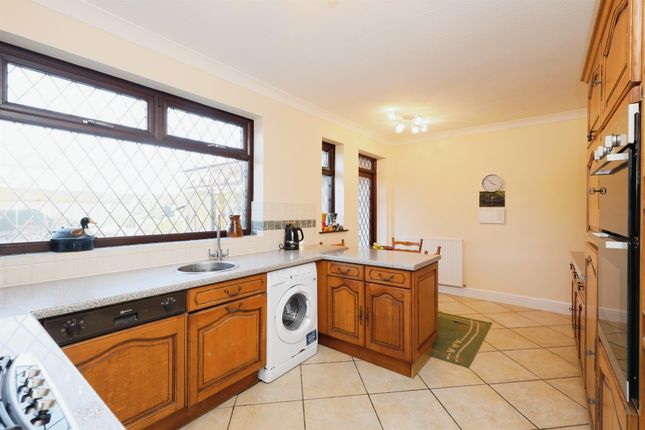 12, North Moor Drive, Doncaster photo 4