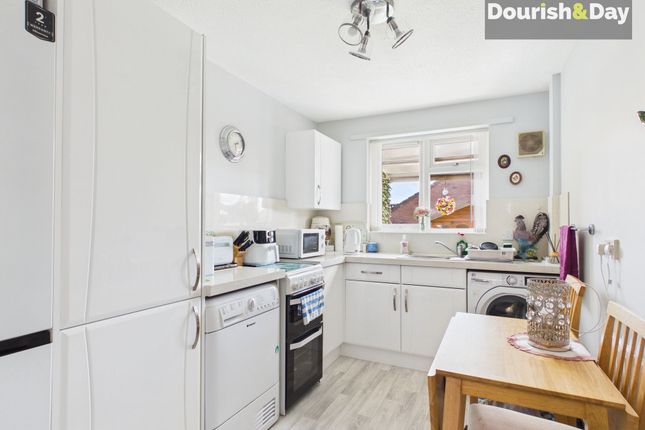 4 Lilleshall Way, Stafford photo 3