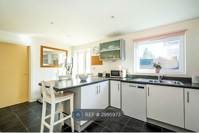 Yiewsley, West Drayton photo 4