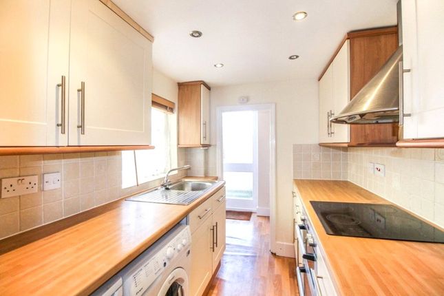 33, Ockley Road, West Sussex photo 2