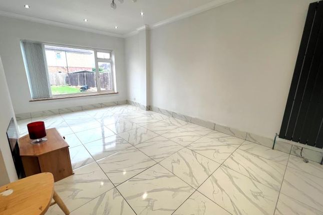 14, Grantley Road, Guildford photo 4