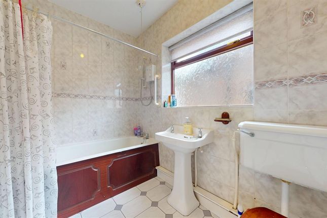 73, Rookery Drive, Rainford photo 4