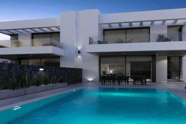 Villa for sale in Camino Luga De Abajo, Tias, Lanzarote, 35572, Spain
