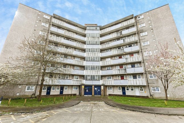 2-bed flat on Flat 8, 42, Granville Road, Reading, £210,000