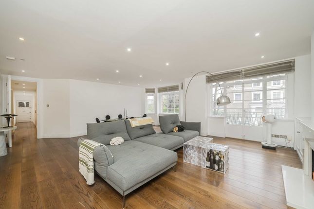 Flat to rent in Holland Villas Road, London