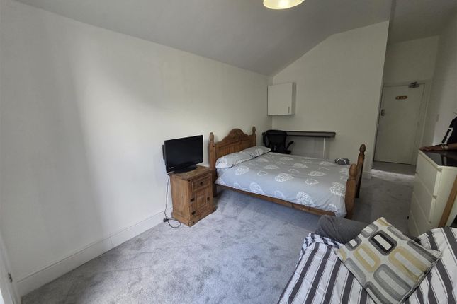 Room 5, 238, Rotton Park Road, Birmingham photo 2