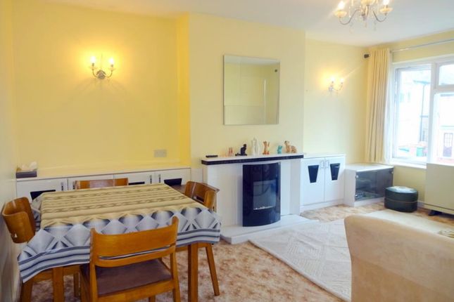 56A, Pinner View, Harrow photo 2
