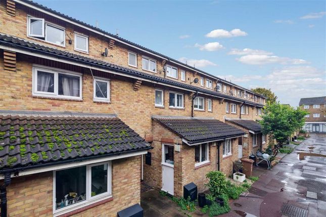 Thumbnail Property for sale in Wesley Close, London
