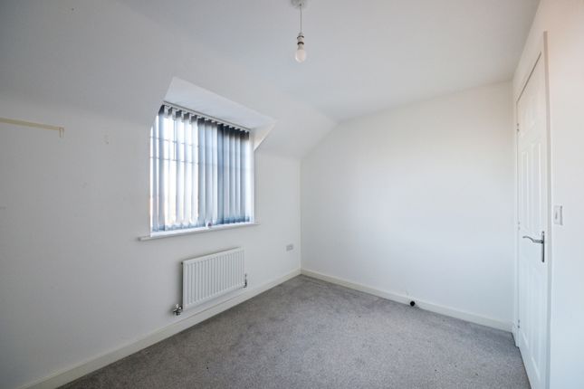 Flat 5, 14, Exel Drive, West Midlands photo 3