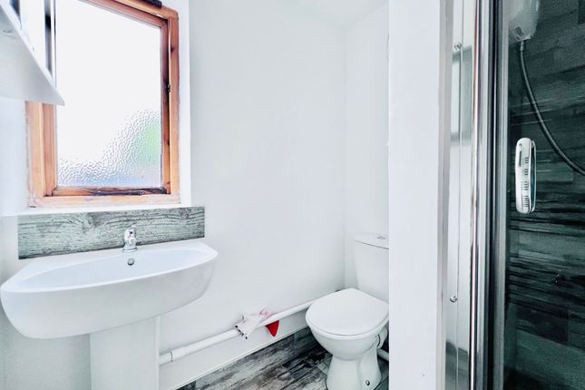 37 Balfour Road, Nottingham photo 3