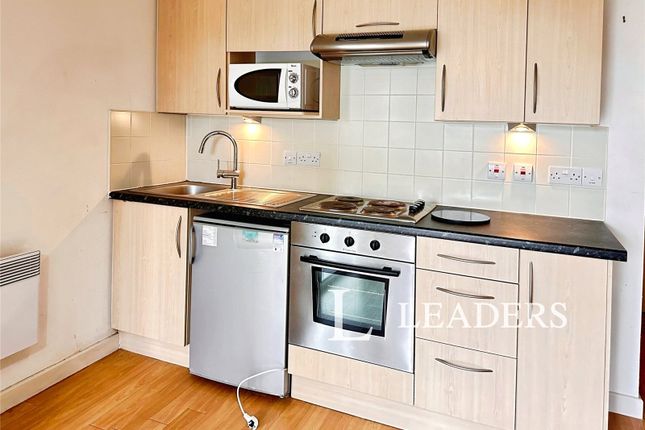 Flat 131, The Round House,, Gunwharf Quays, Hampshire photo 4