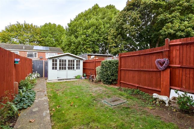 Hildenborough Crescent Allington, Maidstone photo 4