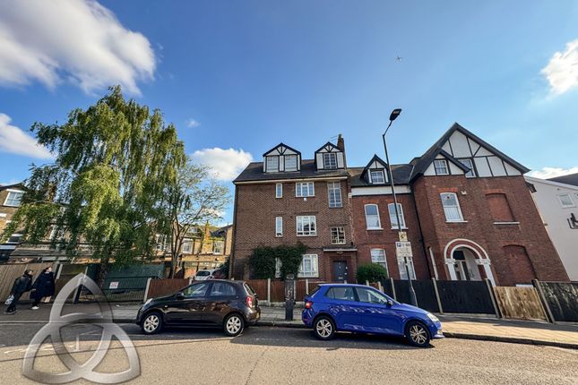 Flat 3, 2 St. Pauls Avenue, London photo 2