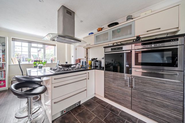9, Comfrey Close, Romsey photo 3