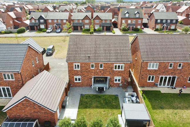 35, Josephine Grove, Nottinghamshire photo 2