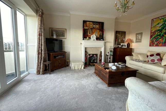 Flat for sale in Clifton Gardens, Folkestone, Kent