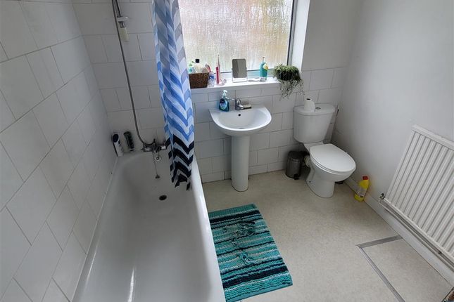 Terraced house to rent in Kimberley Road, Brighton
