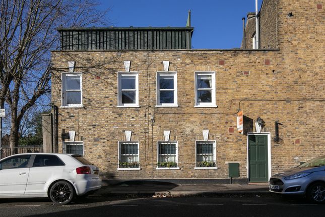 14C, Grove Lane, London photo 4