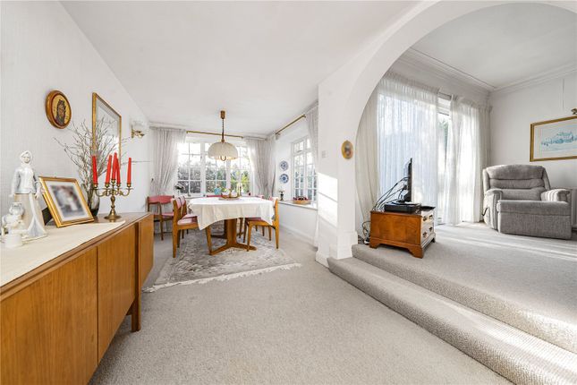 55, Lauderdale Drive, Richmond photo 3