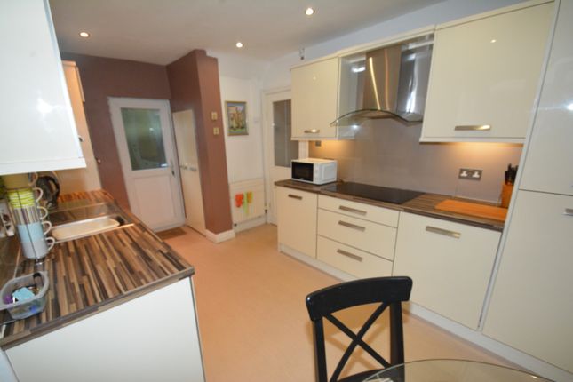 40, Masefield Road, Manchester photo 5