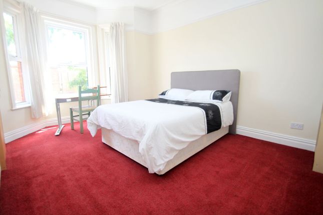 36b Gerald Road, Bournemouth photo 4