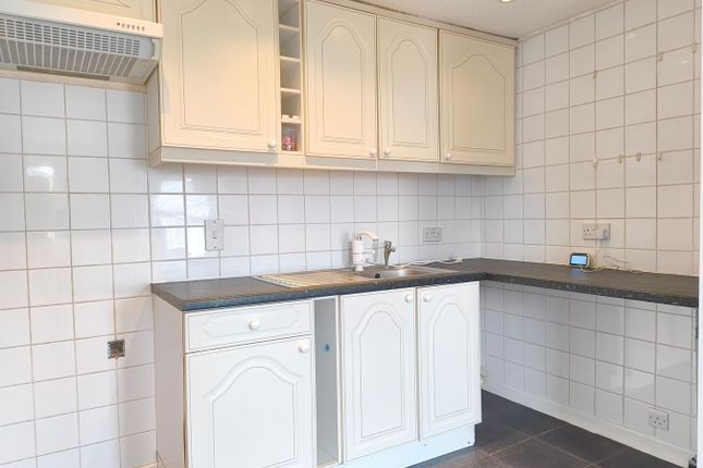 10f, Newtown Road, Highbridge photo 3