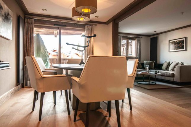 Thumbnail Apartment for sale in Courchevel, Courchevel / Meribel, French Alps / Lakes