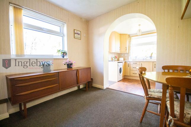 7, Mill Holme Close, Brotton photo 3