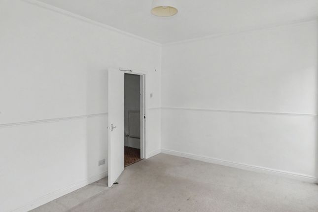 Flat 2, 34 Morpeth Street, Hull photo 4