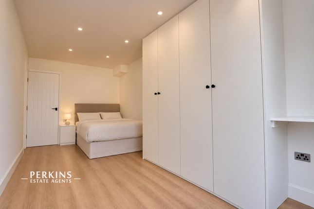 Flat 1, 42, Ruislip Road, Greenford photo 3