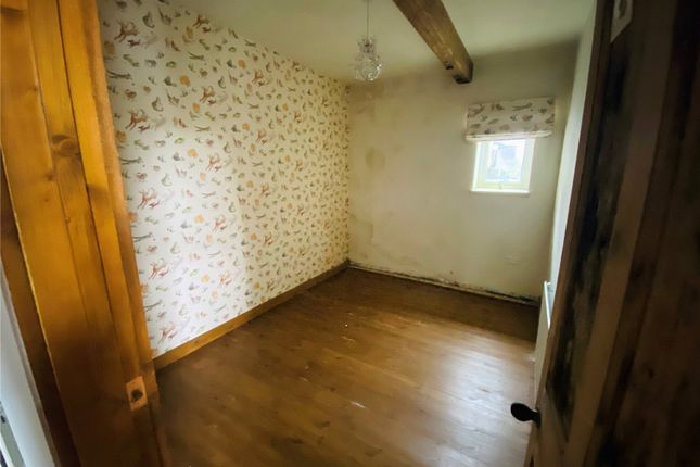 End terrace house for sale in Totties Lane, Holmfirth, West Yorkshire
