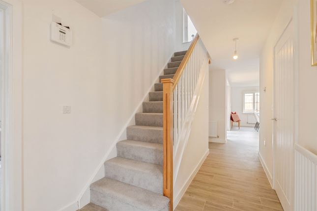 18, Westfield Avenue, Leicester photo 2