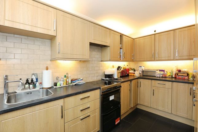 3, Blackheath, Crawley photo 4