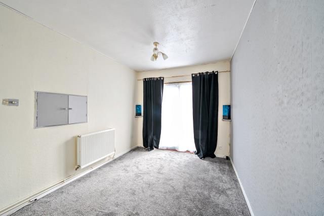 12, Woodruff Close, Oxford photo 2