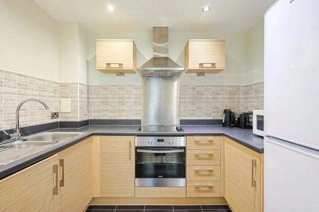 Flat 111 Conrad Ct, 2, Needleman Close, London photo 4