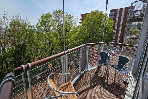 Flat to rent in The Panoramic, Bristol