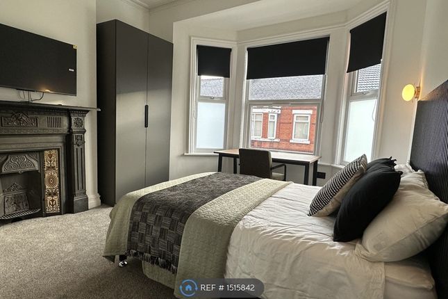 Room 5 - En-Suite