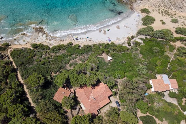 Bungalow for sale in Sant`Anna Arresi, Pula, Cagliari, Sardinia, Italy