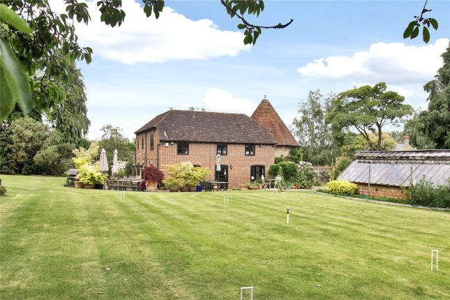Thumbnail Detached house for sale in 165 Wateringbury Road, East Malling, West Malling, Kent