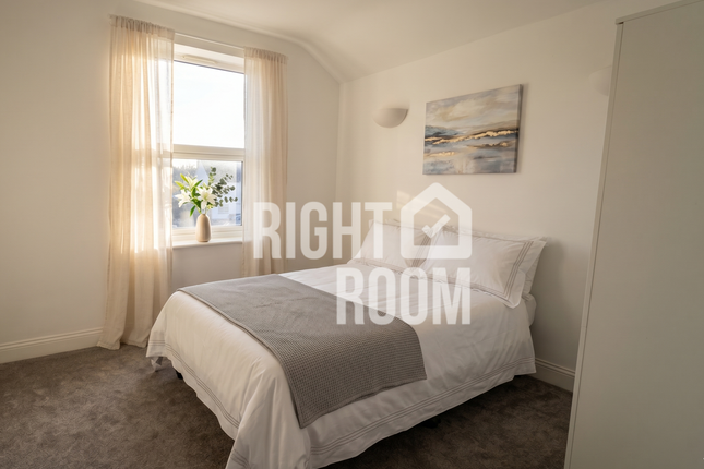 92a Albert Road, Southsea photo 3