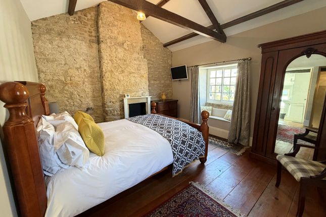 21, Westgate, West Yorkshire photo 5